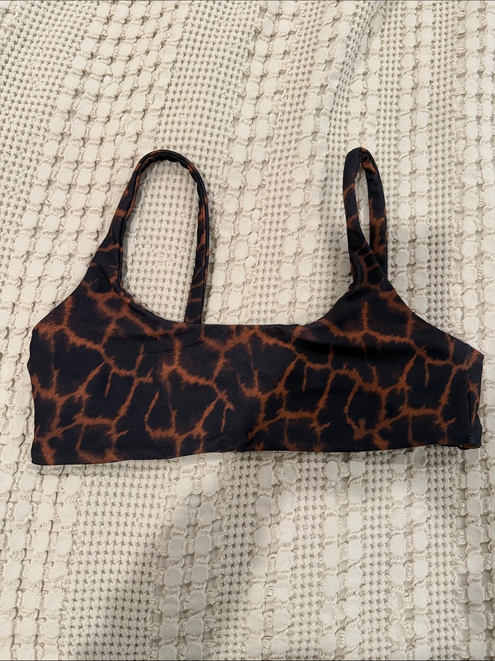 Skatie swim top - like new Sz L